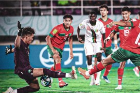 上海久事迎葡超关键赛；赛前单刀错失；引发热议；球探报告显示潜力的简单介绍