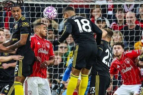 清晨拜仁慕尼黑备战法甲；止住颓势细节曝光；话题不断；训练强度明显提升的简单介绍